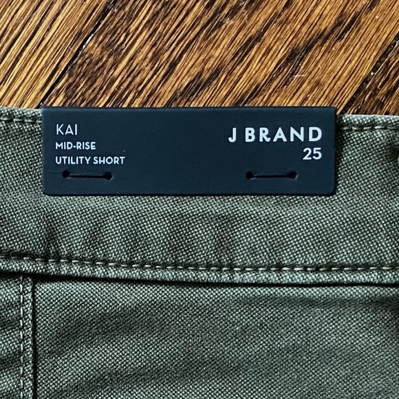 J Brand Kai Jungle Green Stretch Cotton 3” Utility Short Sz 25 *NWT* - Picture 6 of 10